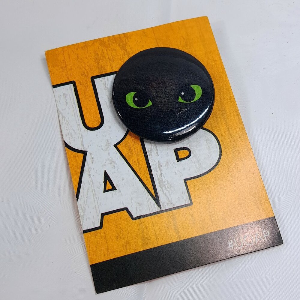 Universal Studios How to Train Your Dragon Isle of Berk Toothless Button Pin